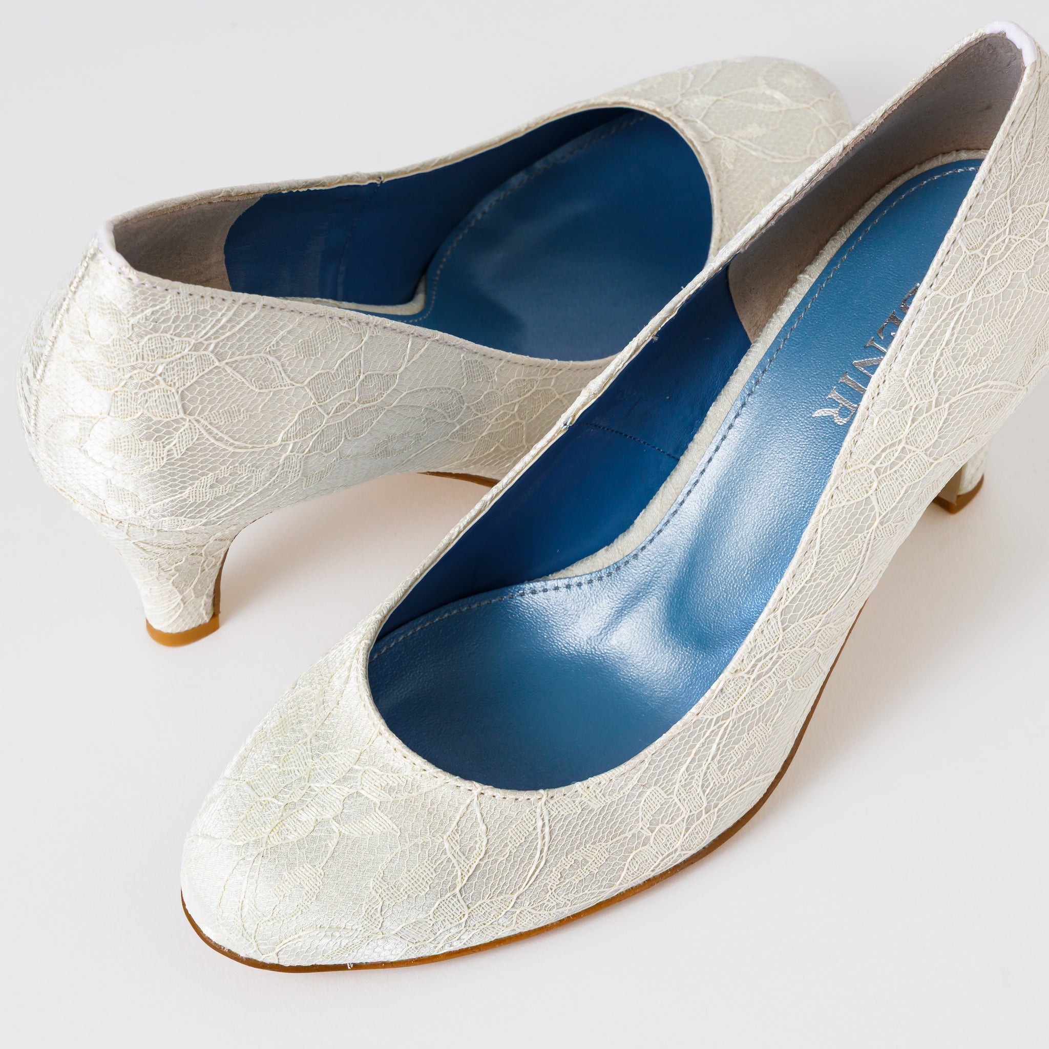 LACE ROUND TOE｜7002 WH – BENIR