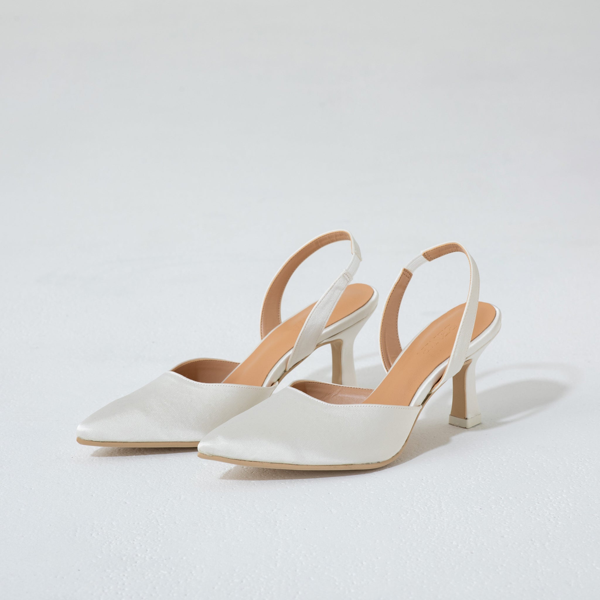 SLINGBACK SHOES WITH EDGE HEEL / 0701