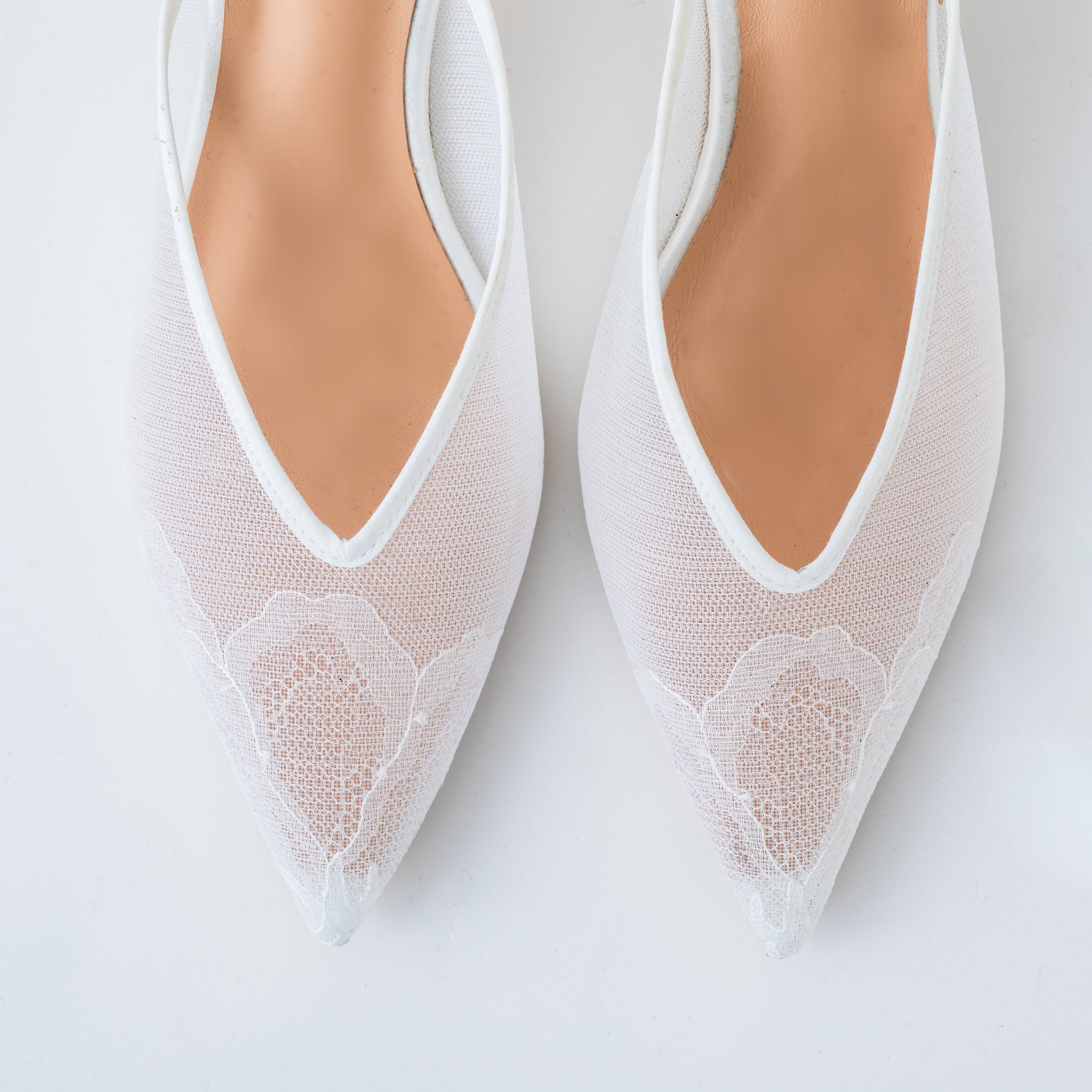 V CUT FLOWER LACE SHOES / 5011